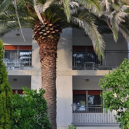 With Large Seaview Terrace Apartment